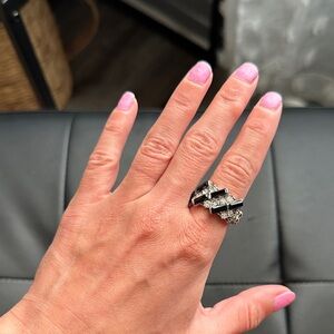 Elegant Silver and Black Women's Ring